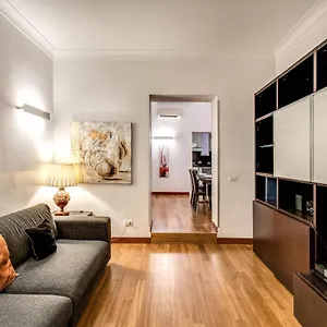  Appartamento Bernini Near The Trevi Fountain - 4 Bedroom