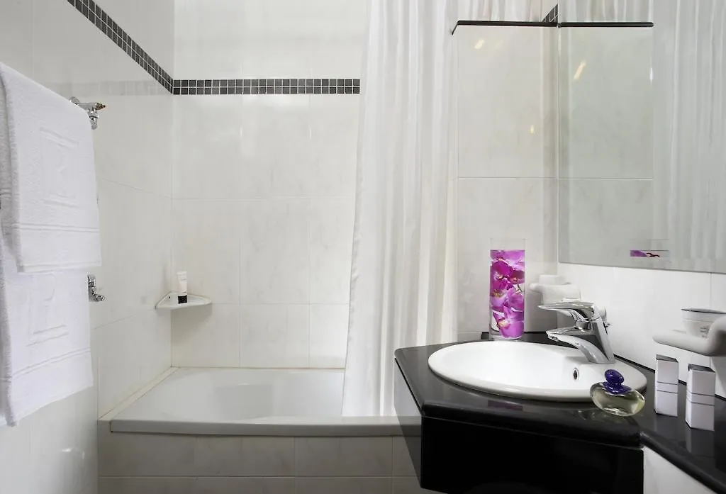 ***  Hotel Ranieri Rome Italy